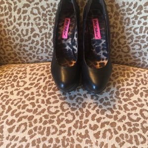 Betsy Johnson Platform Wedge